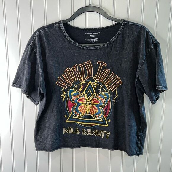 Wild Beauty World Tour Caution To The Wind Tee Women’s Medium Crop Short Sleeve - Picture 1 of 6